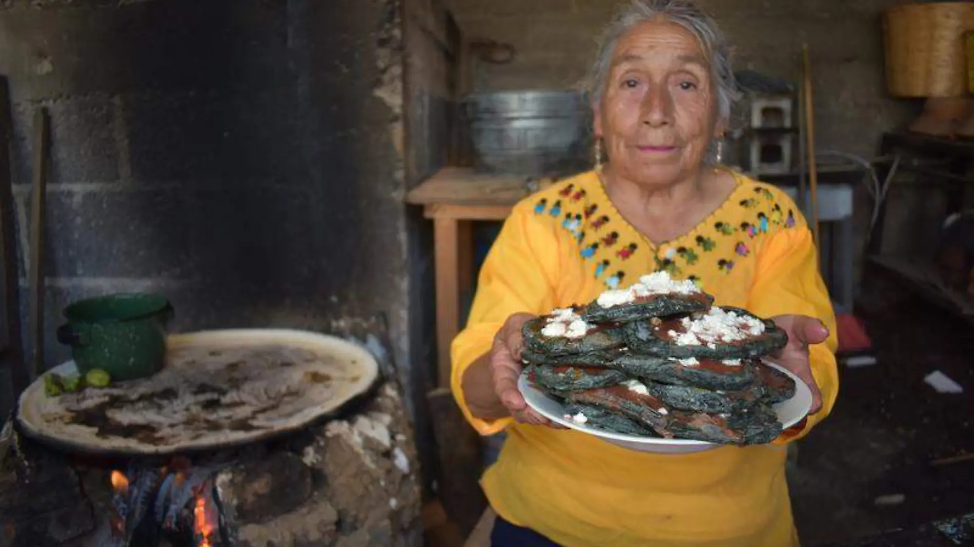 Martina Muñoz Maldonado cuenta con sello de cocinera tradicional por parte de laSecretaría de Turismo. ARMANDO PEDROZA